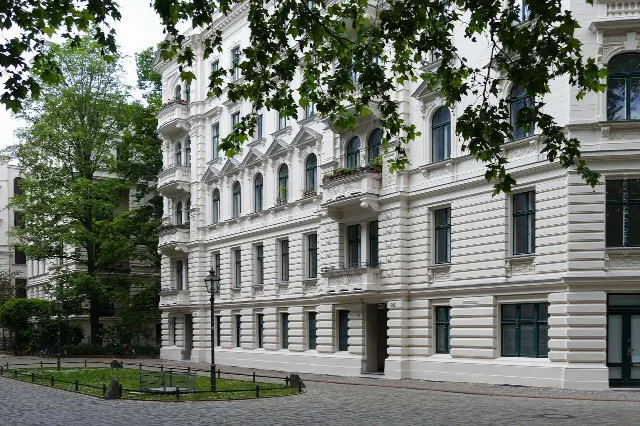 Verkopen van onroerend goed: Flat, huis, appartement bouwen – procedure, kosten en tips