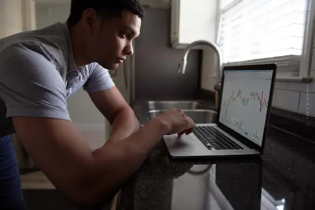 Aandelen, ETF, forex, cryptocurrency, social trading: Mijn ervaringen en fouten!