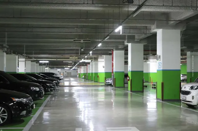 Een ondergrondse parkeergarage verkopen: Taxatie, procedure, verkoop + checklist