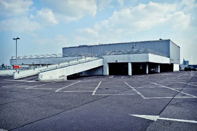 Parkeerplaats / parkeerplaats / garage te koop: Taxatie, staat, met of zonder makelaar + checklist