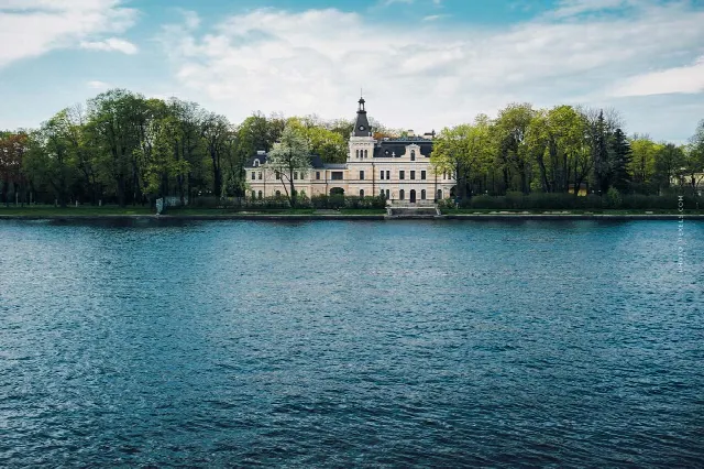 10% tipster commissie Berlijn: 10,5 miljoen villa zuid/west – kopers voor deze en andere villa’s