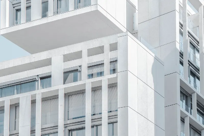 Commerciële audit: huurovereenkomsten, exploitatiekosten, onderhoud – Taxatie van een huis en appartement
