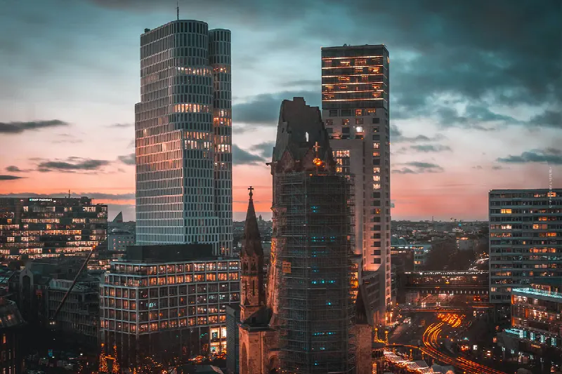 Wonen aan de Kurfürstendamm (Berlijn): Koop & huurwoningen in Charlottenburg – Bezichtiging, prijs per vierkante meter & Co.